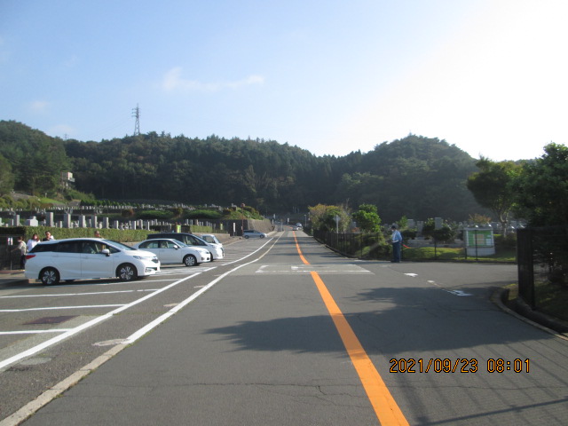 バス通り（北東向き）北口バス停方向