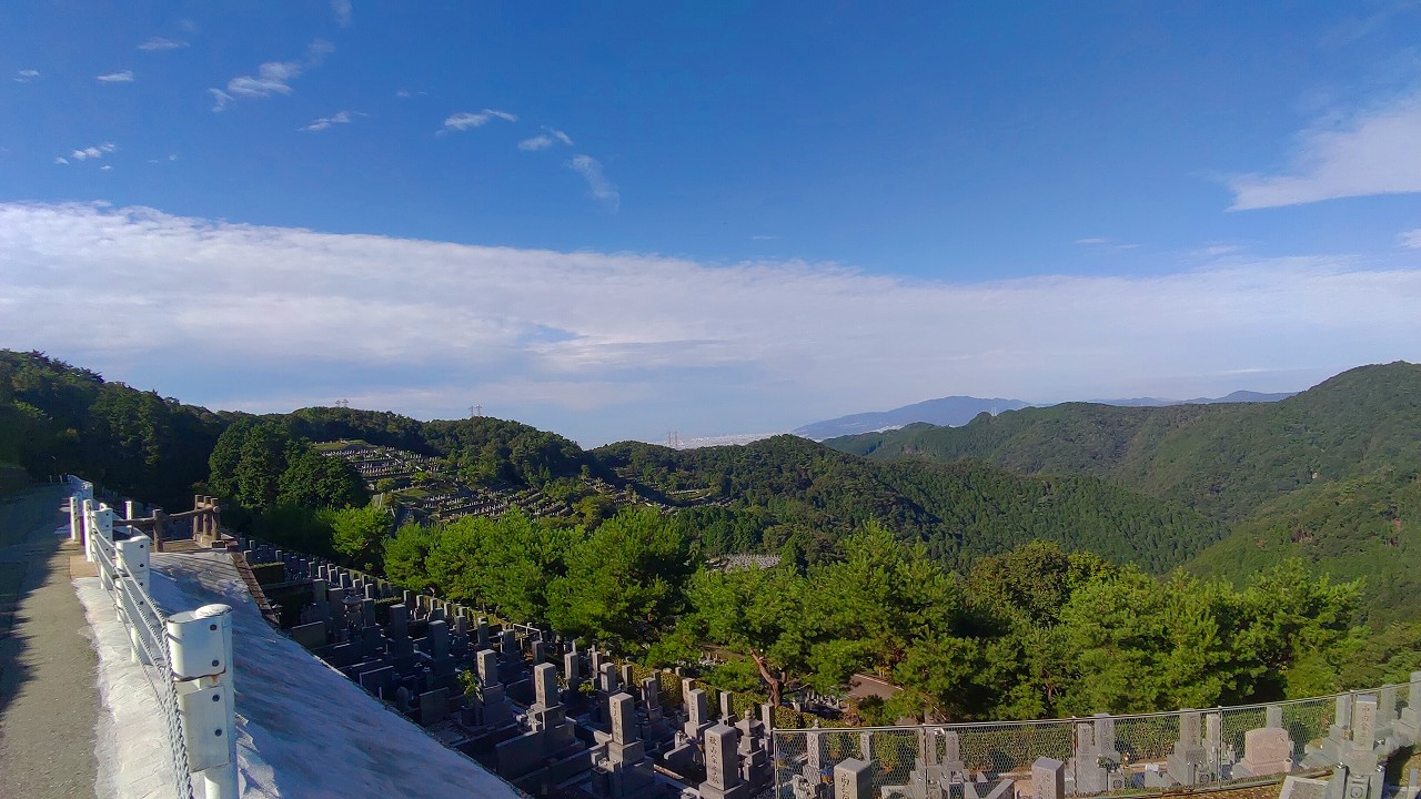 11区7番墓所から（南西向き）風景