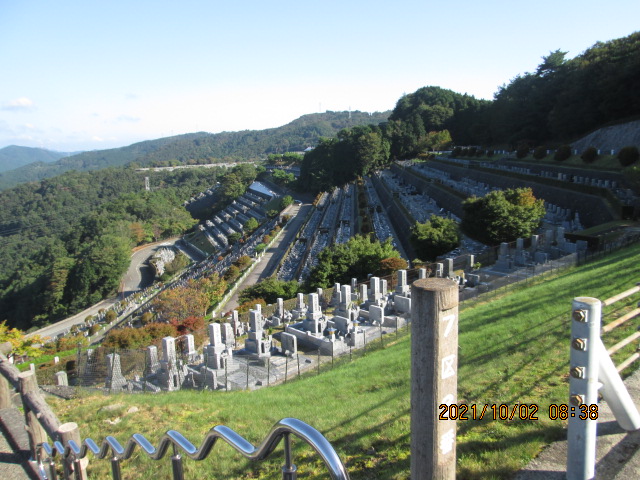 7区3番墓所上段駐車場から風景①