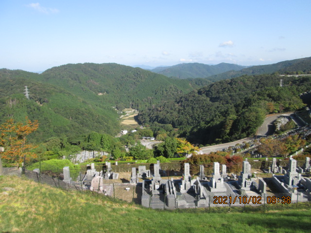 7区3番墓所上段駐車場から風景②