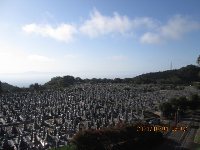 11区1番墓所から園内（南）風景