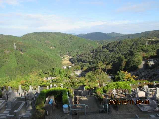 7区3番墓所上段駐車場からの風景②