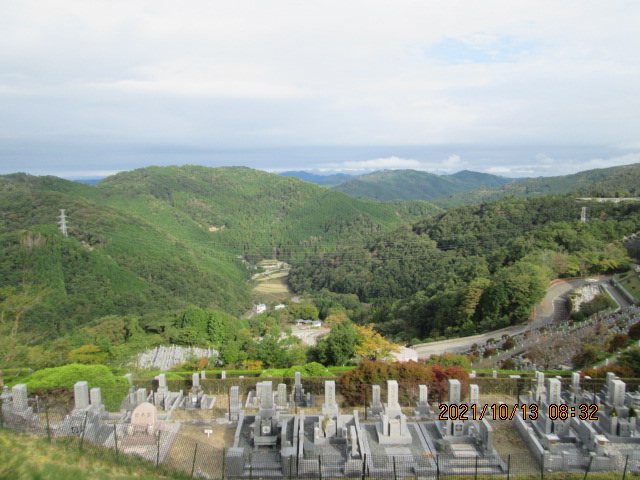 7区3番墓所上段駐車場から風景②