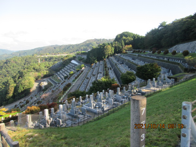 7区3番墓所上段駐車場から風景①