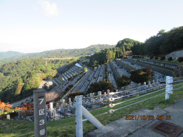 7区3番墓所上段駐車場から風景①