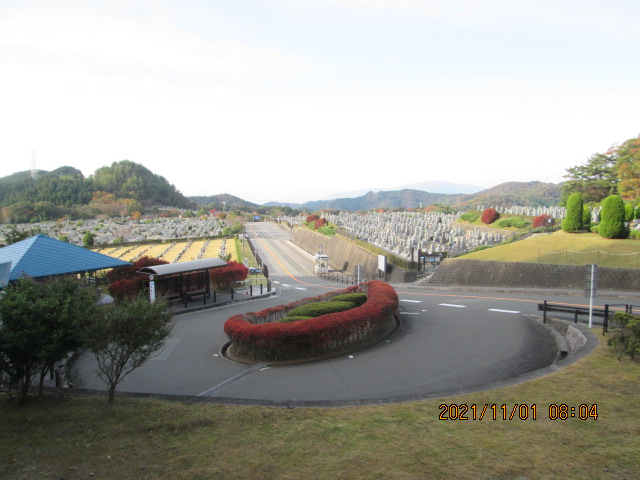 霊園北入り口から風景　