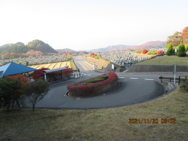 霊園北入り口から風景　