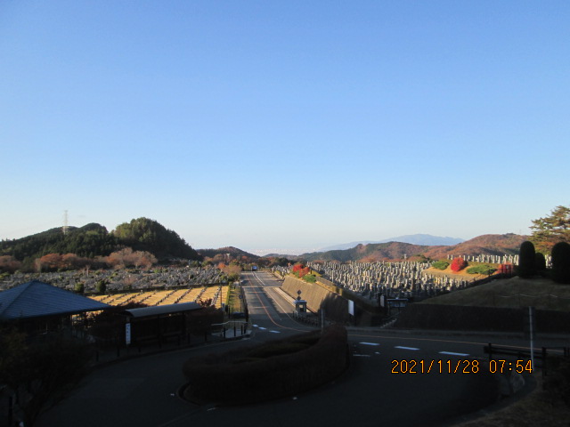 霊園北入り口から風景　気温3度