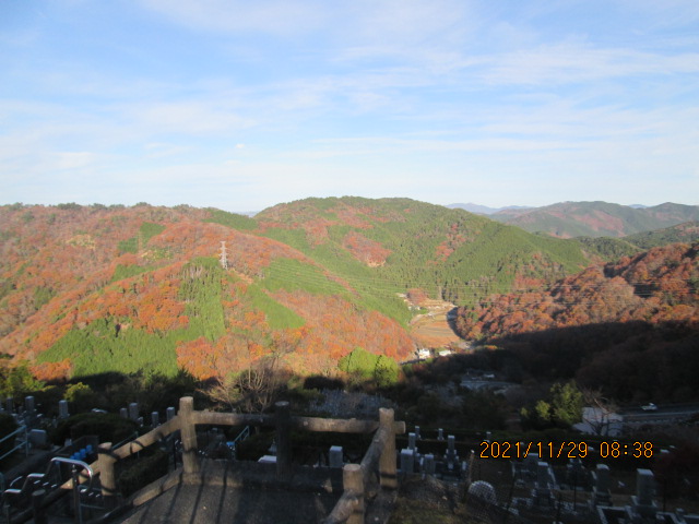 7区3番墓所上段駐車場からの風景②