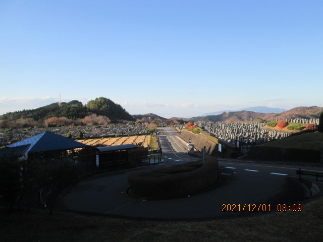 霊園北入り口から風景　