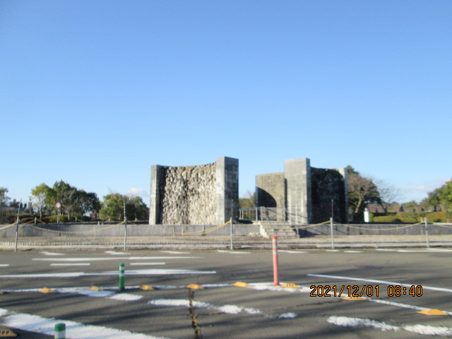 バス通りモニュメント方向風景