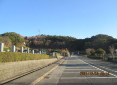 バス通り（北東向）北口方向