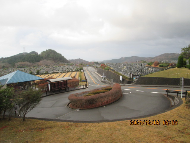 霊園北入り口から風景　気温7度