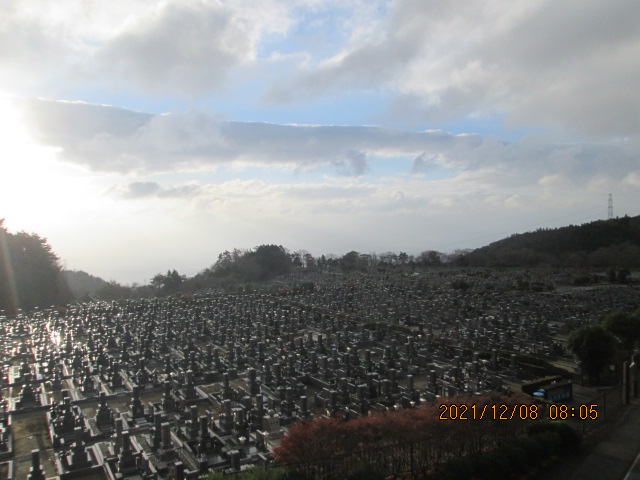 11区1番墓所から園内（南）風景