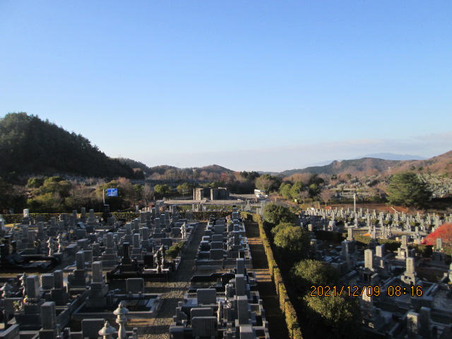 11区7番墓所から（南西向き）