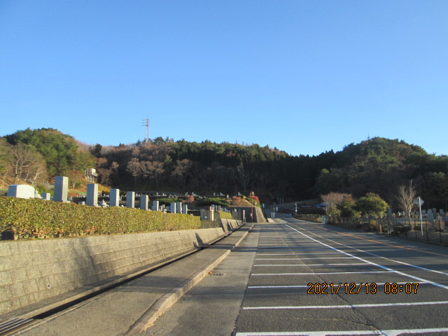 バス通り（北東方向）北口バス停