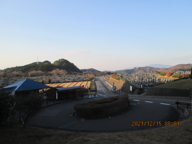 霊園北入り口から風景　気温3度
