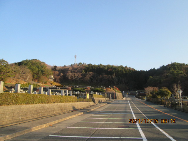 バス通り’（北東向き）北口バス停方向