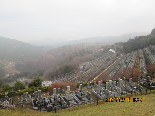 7区3番墓所上段駐車場から