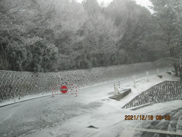 バス通り8/7区上段枝道入口