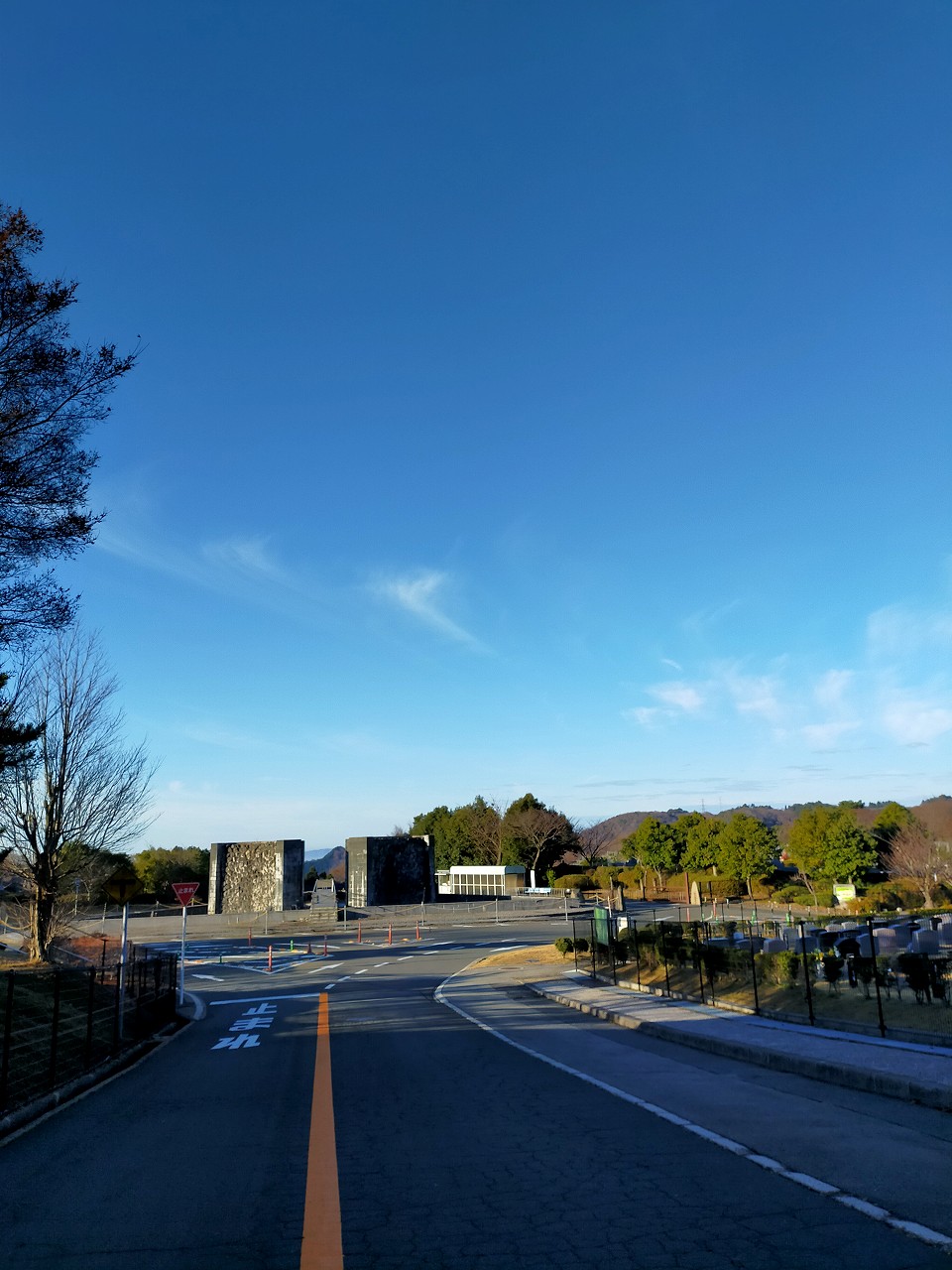 バス通りモニュメント風景