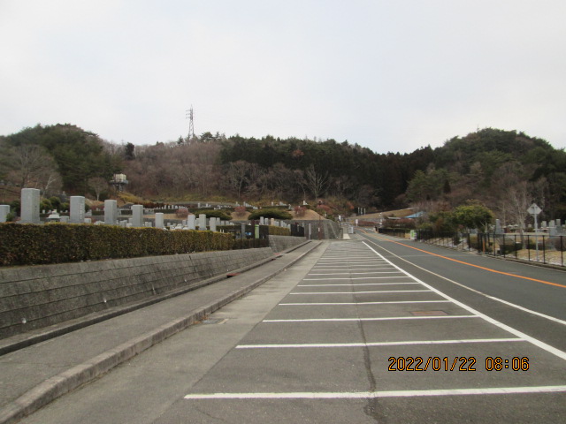 バス通り（北東向き）北口バス停方向