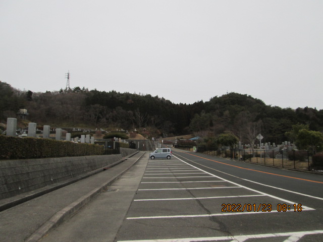 バス通り（北東向き）北口バス停方向