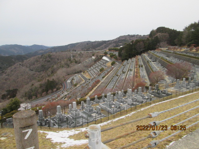 7区3番墓所上段駐車場から風景