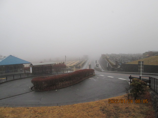 霊園北入り口から風景　