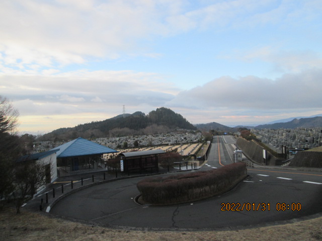 霊園北入り口から風景　