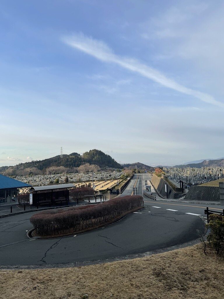 霊園北入り口から風景　