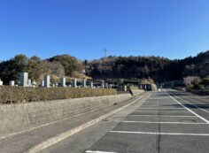 バス通り（北東方向）北口バス停風景