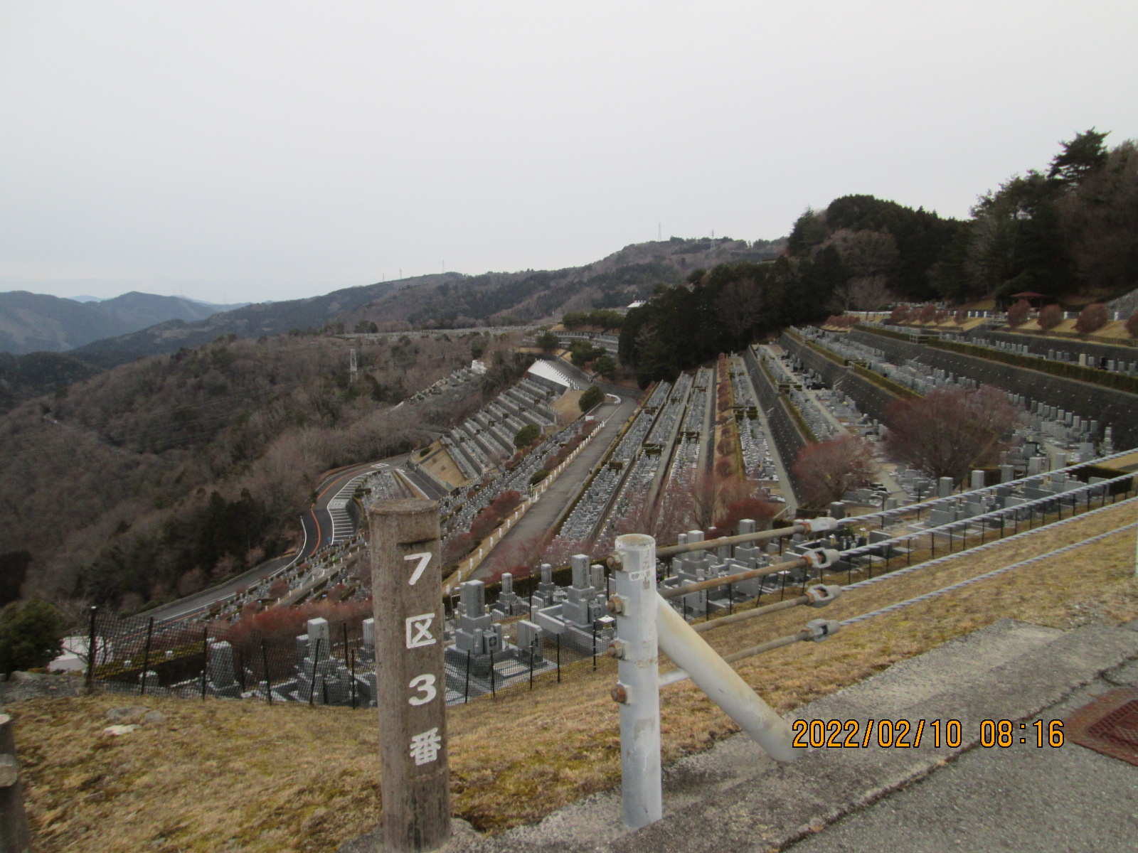 7区3番墓所上段駐車場から風景