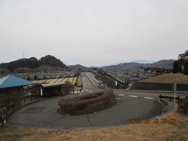 霊園北入り口から風景　