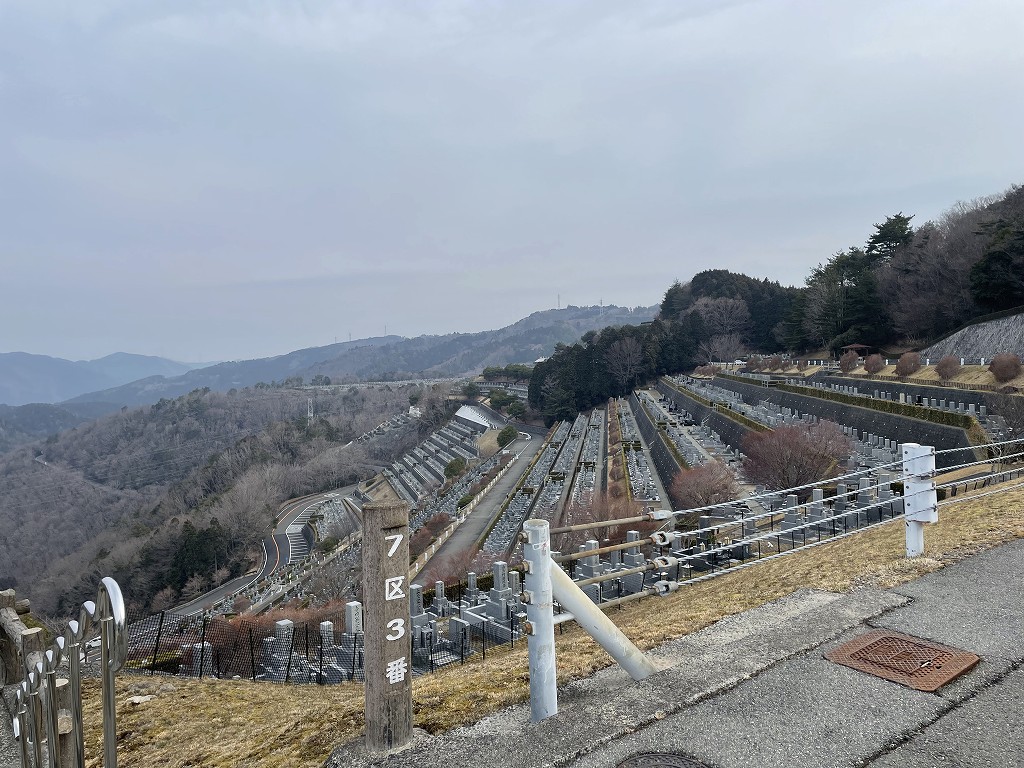 7区3番墓所上段駐車場からの風景