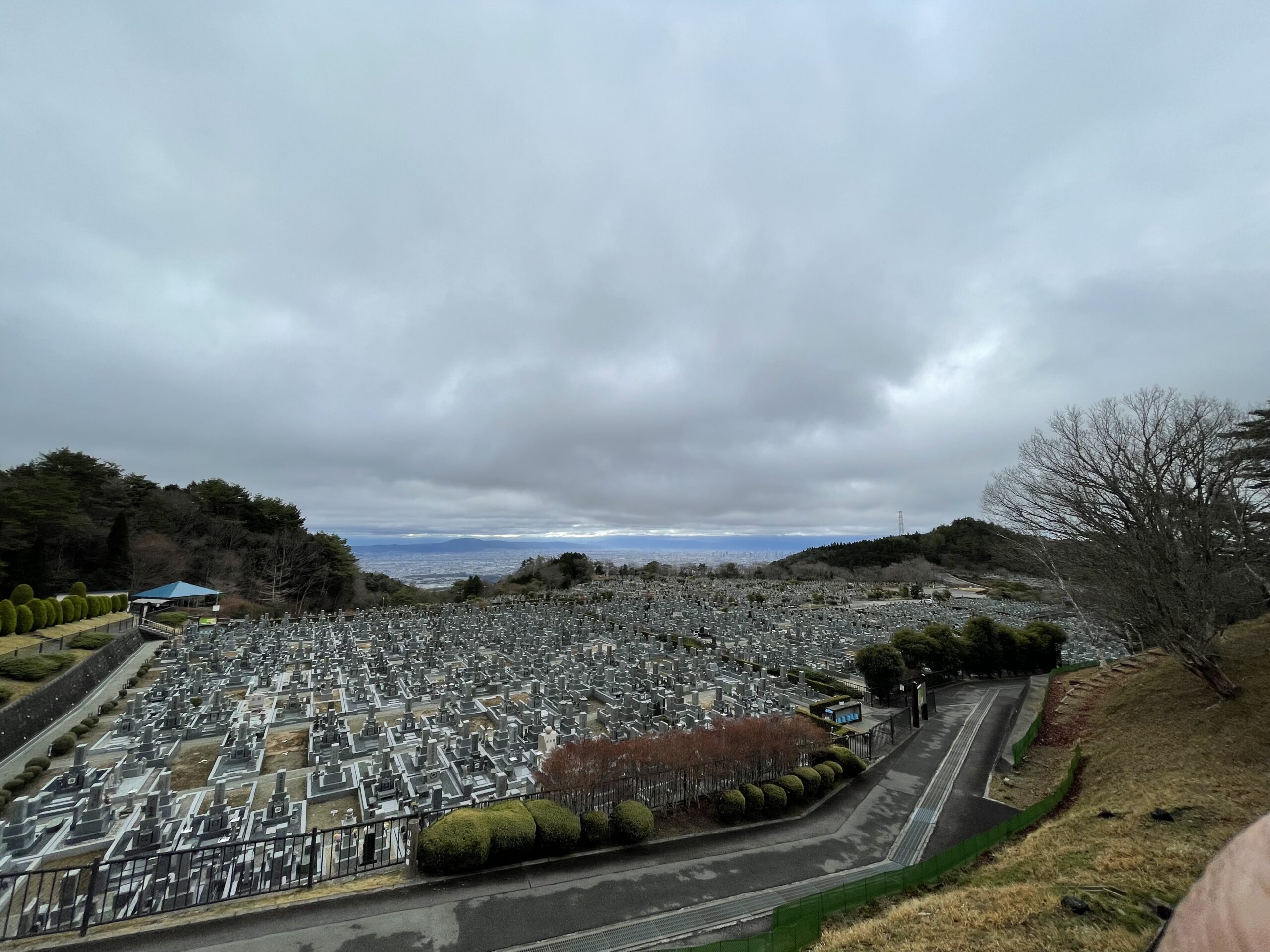 11区1番墓所から（南）風景