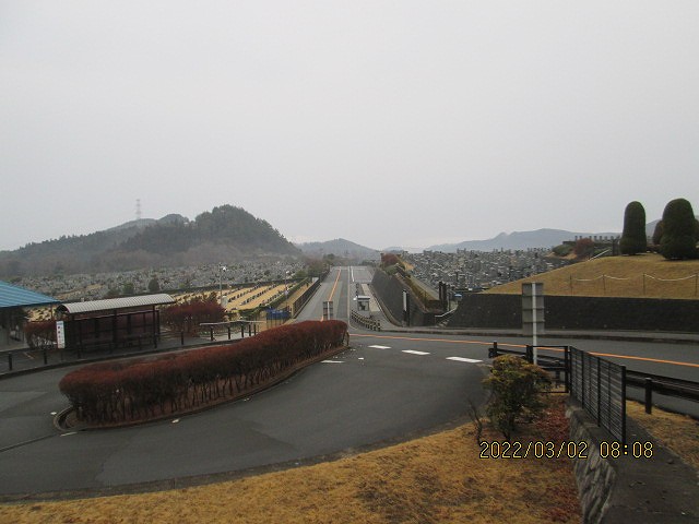 霊園北入り口から風景　