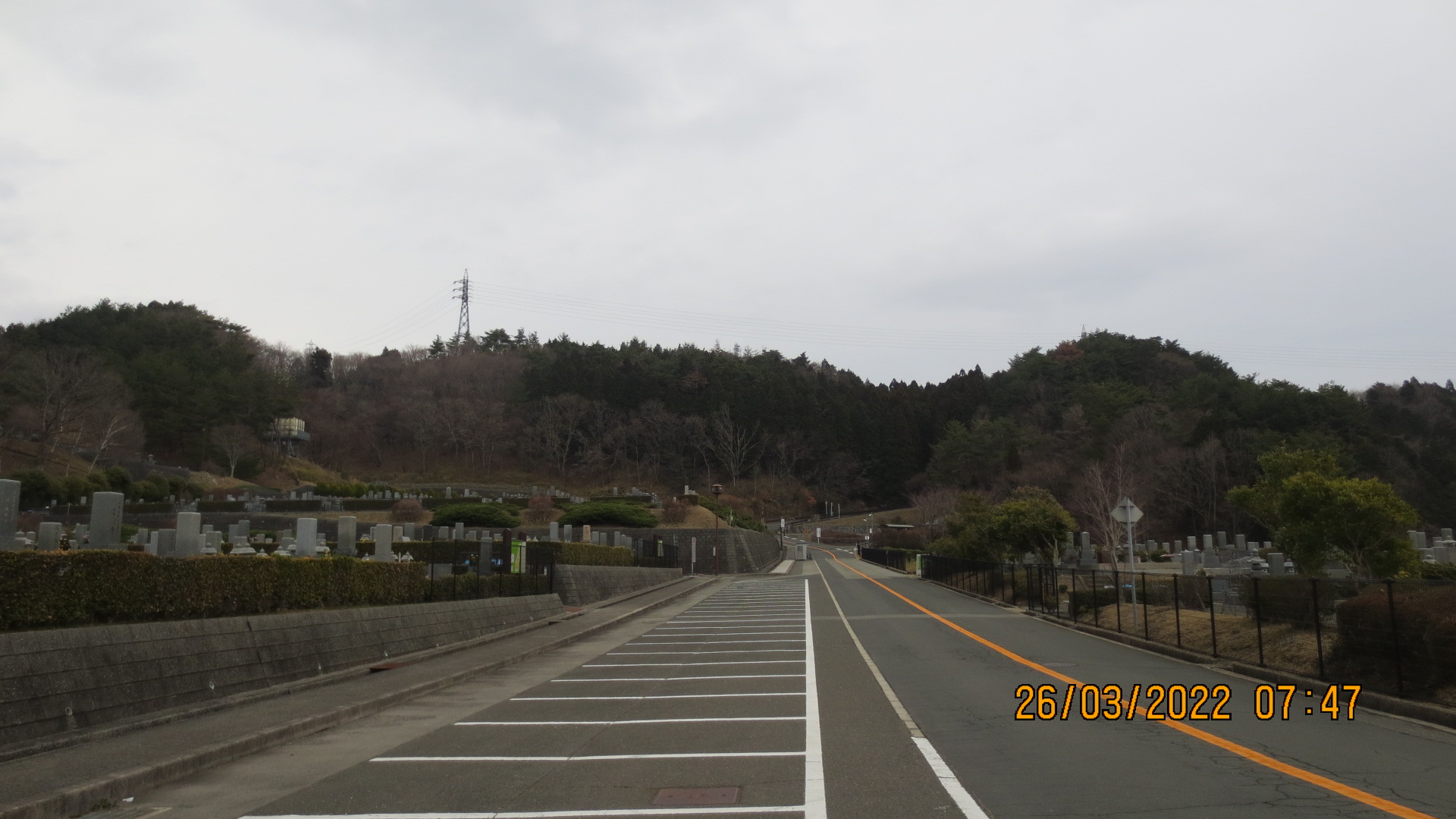 バス通り（北東向）北口方向