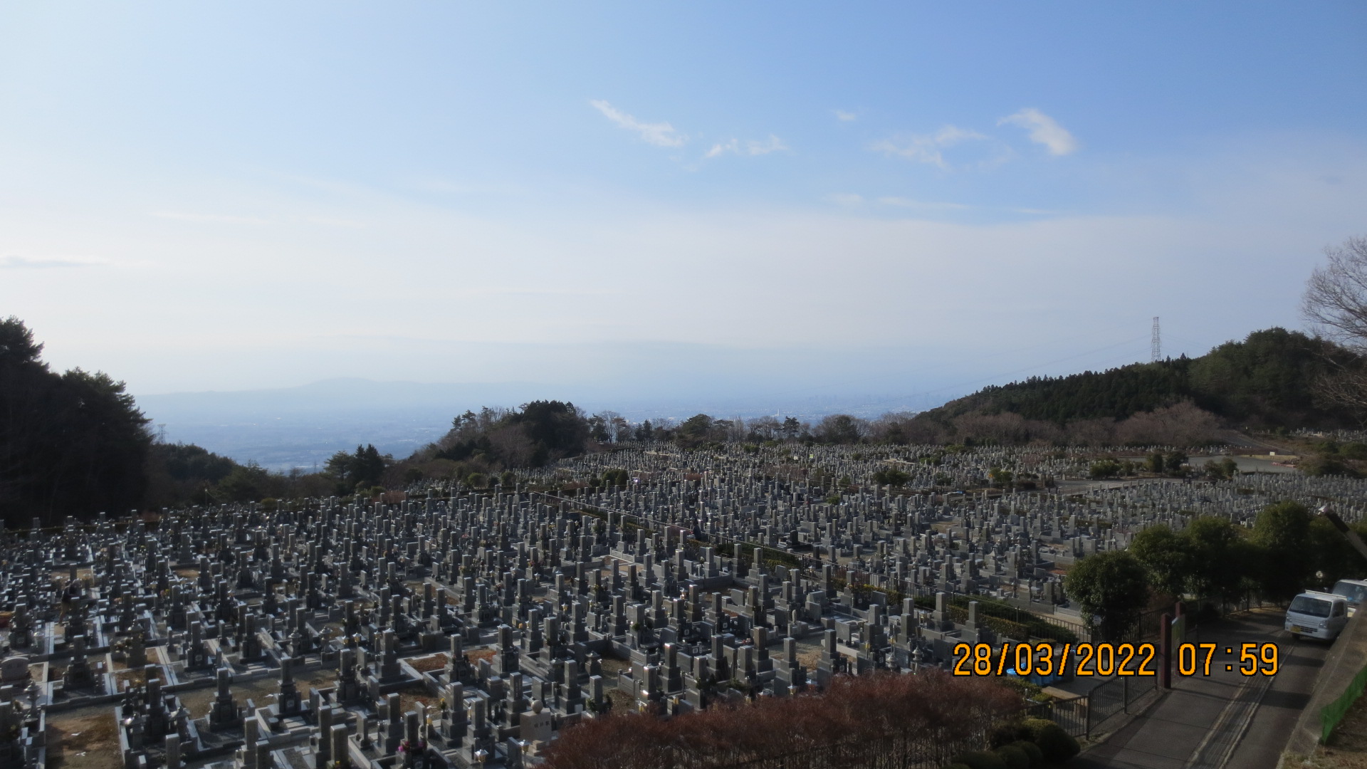 11区1番墓所から園内（南）風景