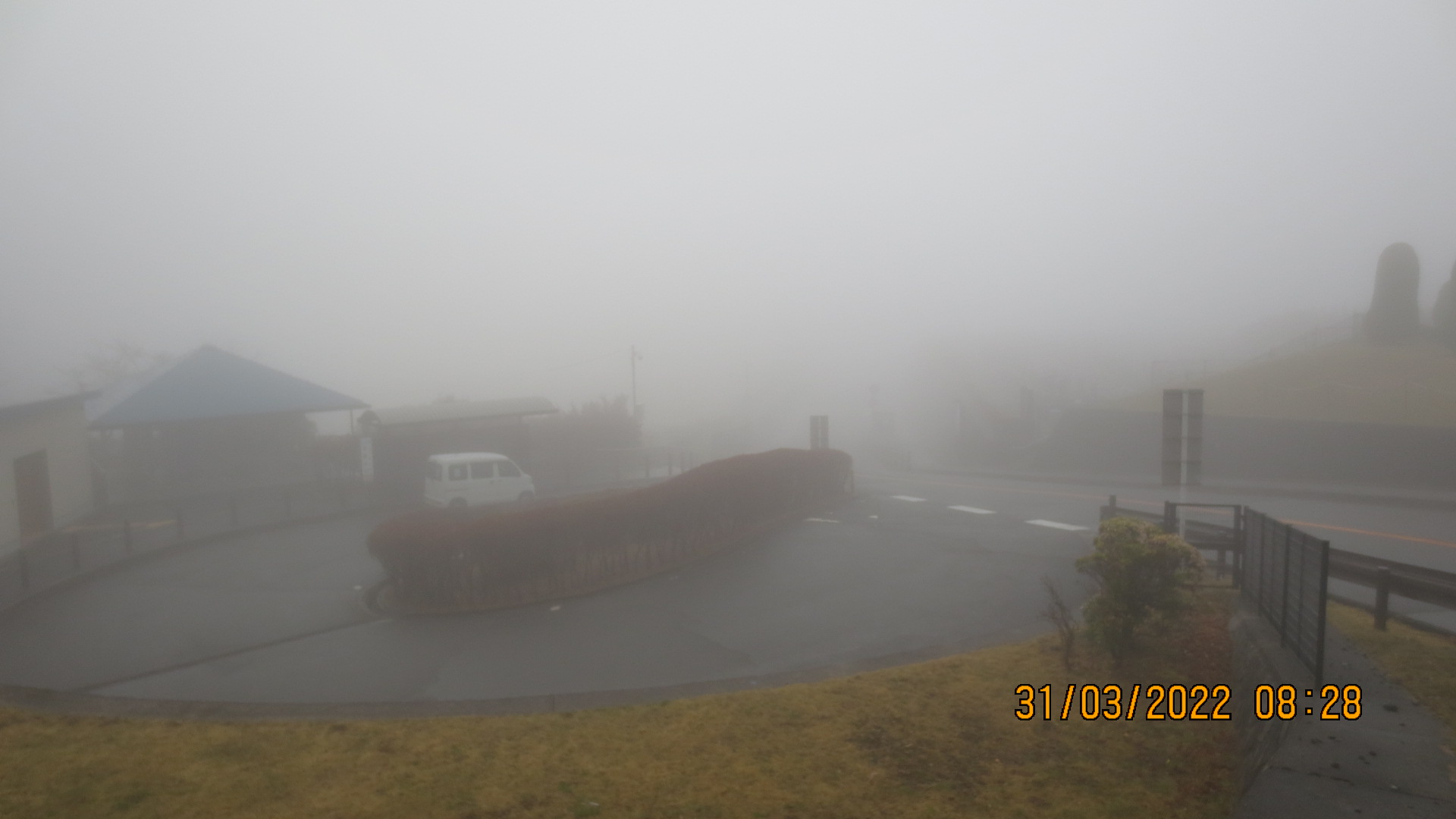 霊園北入り口からの風景　濃霧