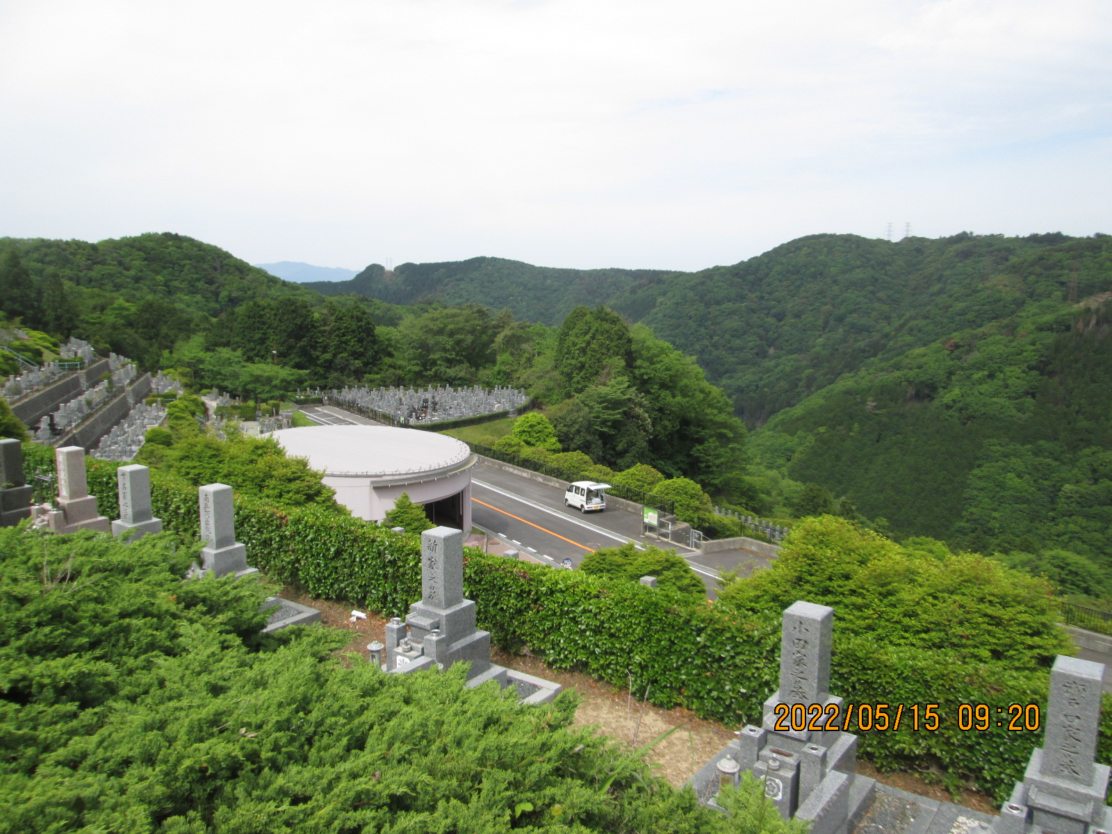 7区6/7番墓所枝道からの風景