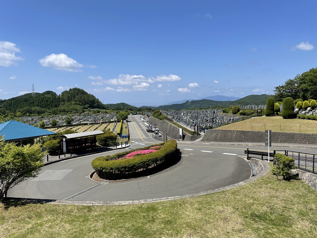 霊園北入り口から風景　