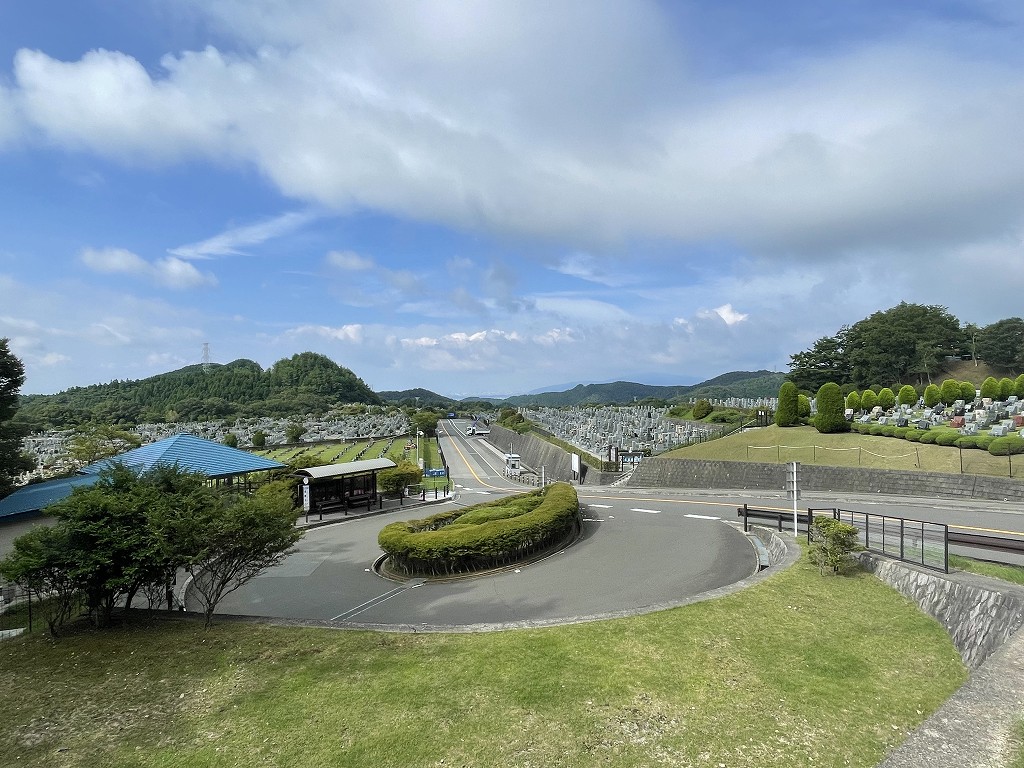 霊園北入り口から風景　