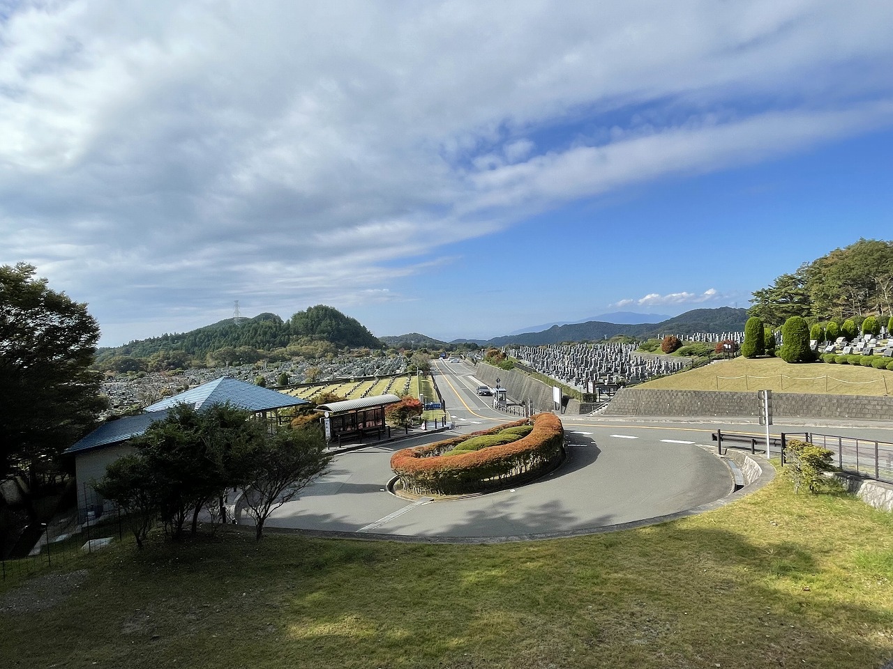 霊園北入り口から風景　