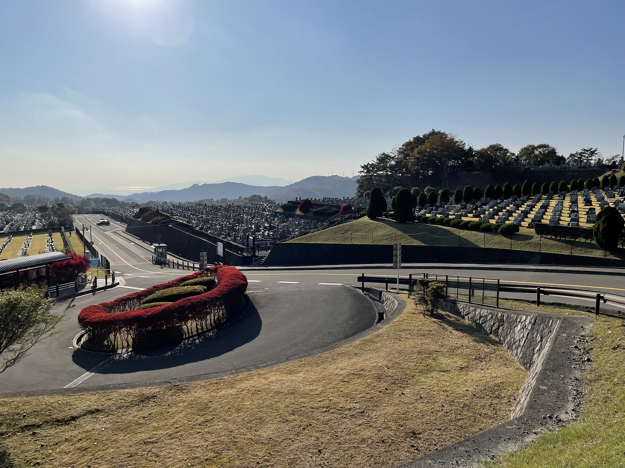 霊園北入り口から風景　