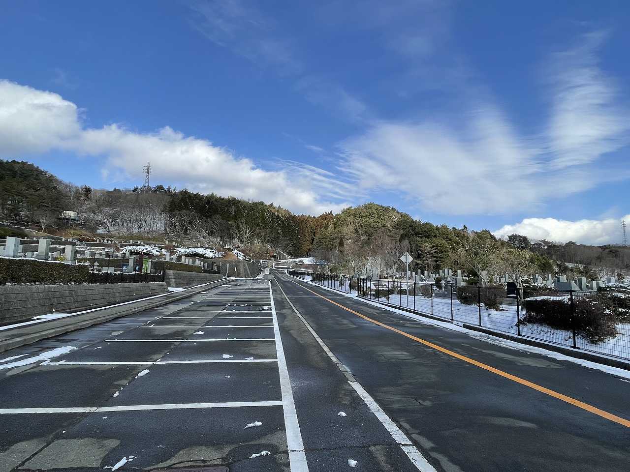 バス通り（北東向）北口方向