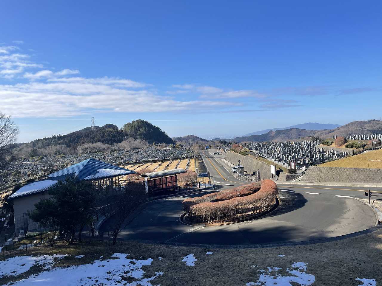 霊園北入り口から風景　