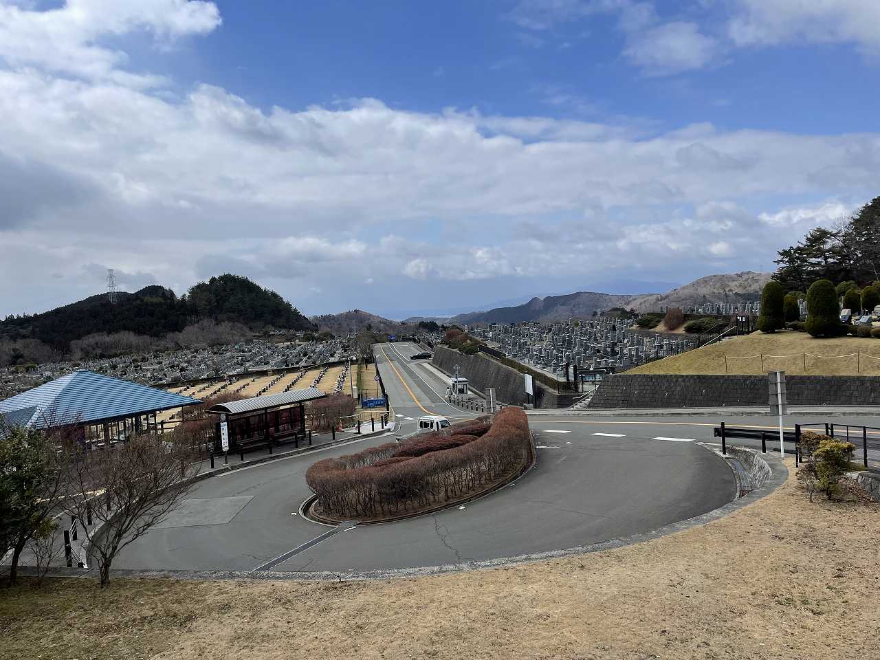 霊園北入り口から風景　