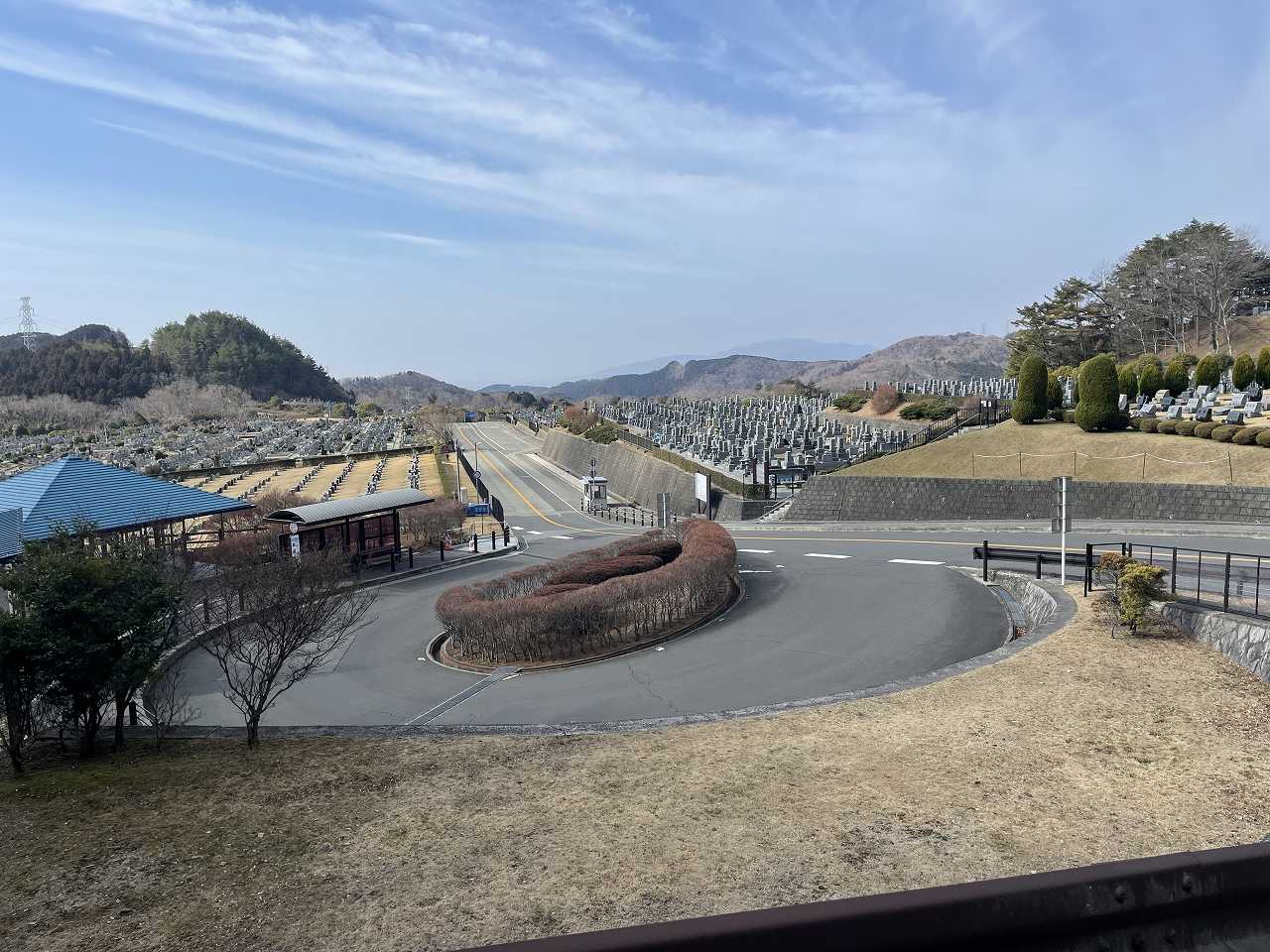 霊園北入り口から風景　