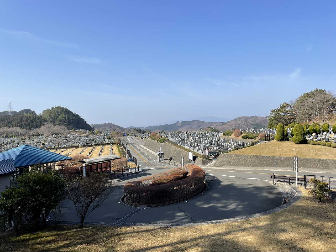 霊園北入り口から風景　